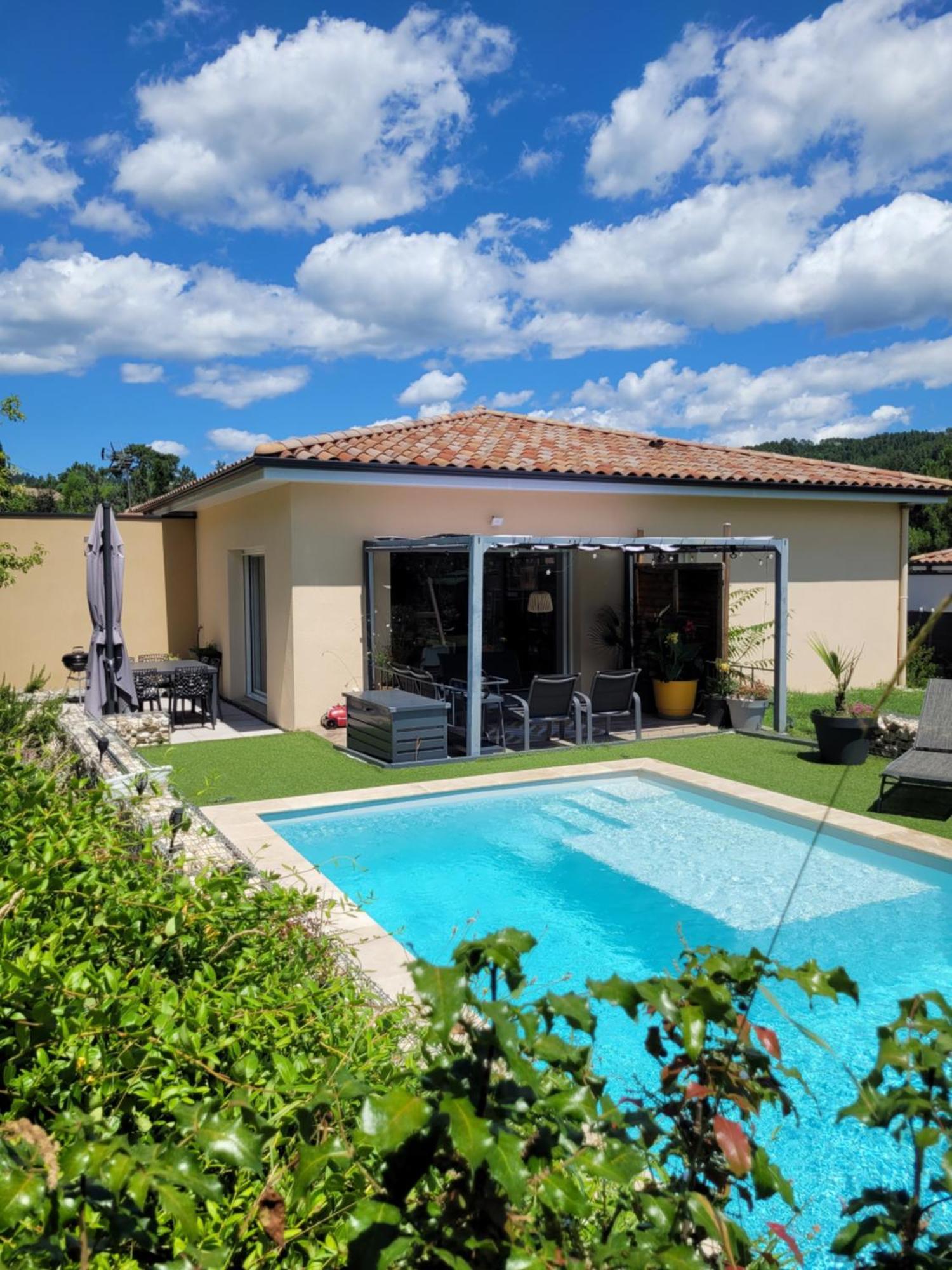 La Villa Des Papillons De Dugradus Aubenas Buitenkant foto